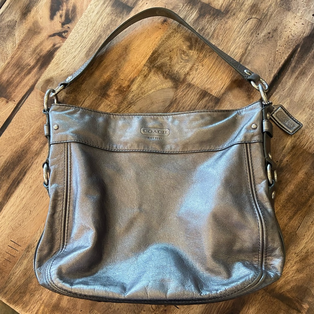 COACH vintage leather metallic/silver Y2K shoulder bag - Picture 1 of 10